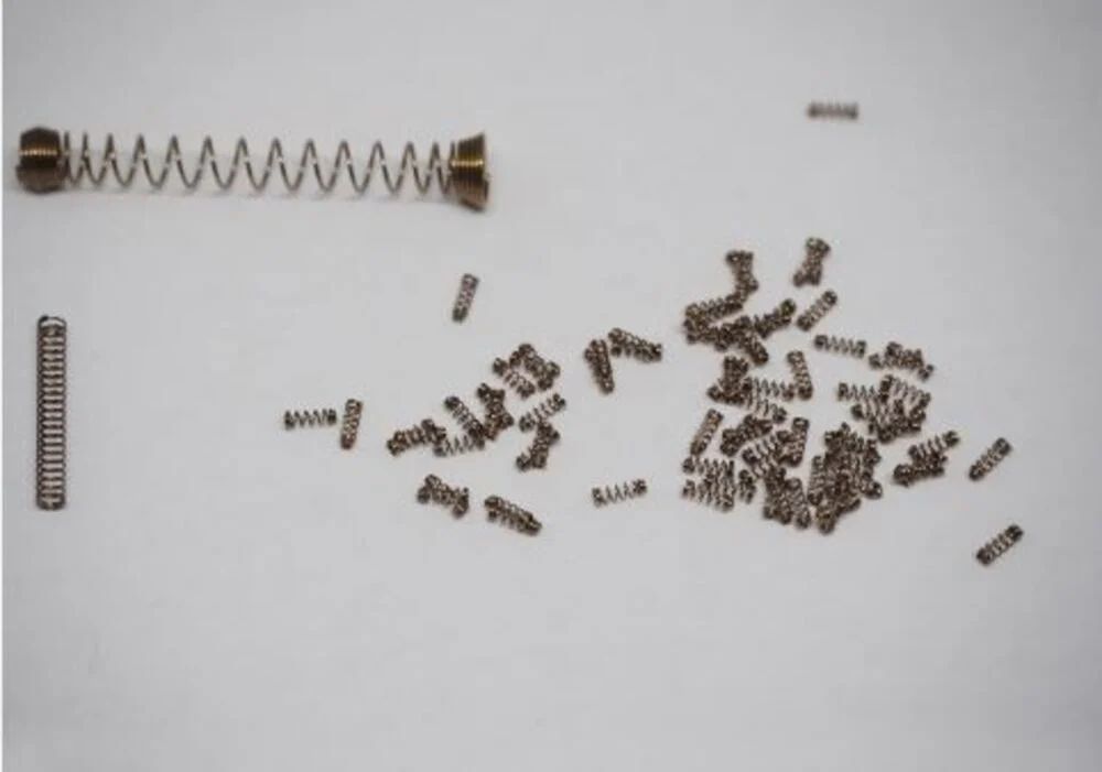 Micro compression spring